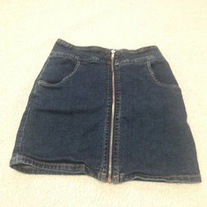 Forever 21 Women's Size Medium Zipper Front Denim Jean Mini Skirt Blue EUC